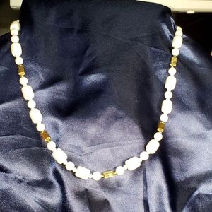White plastic beaded with goldtone beaded necklace
